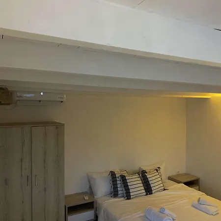 Louloudasrooms Μώλος Πάρου