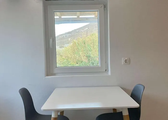 Louloudasrooms Μώλος Πάρου